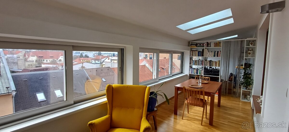 PREDAJ – 2izbový byt s terasou, centrum Piešťany